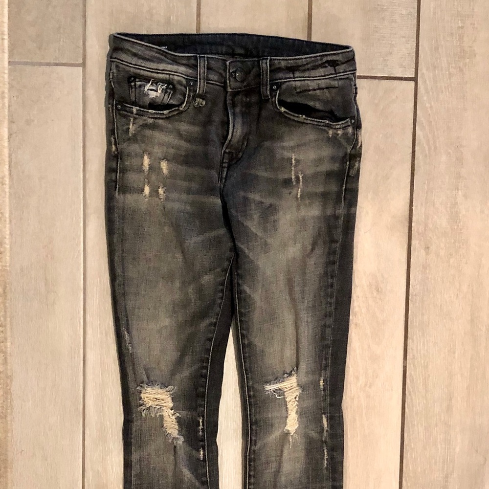 Ripped Skinny Jeans